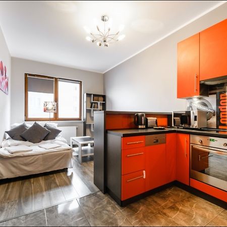 P&O Serviced Apartments Goclaw Warsaw Exterior photo